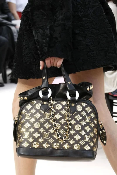 Look 73